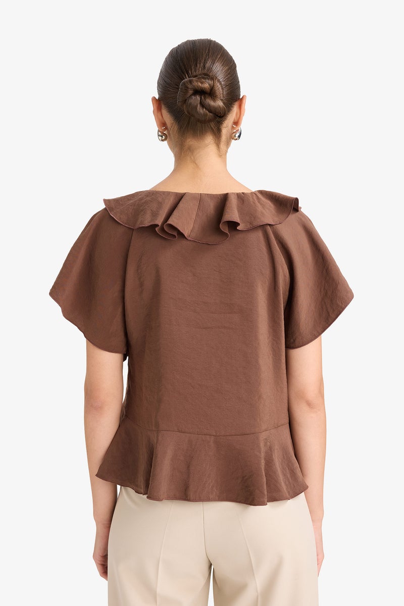 DeFacto Brown Woman Regular Fit V-Neck Short Sleeve Blouse Casual - Image 5